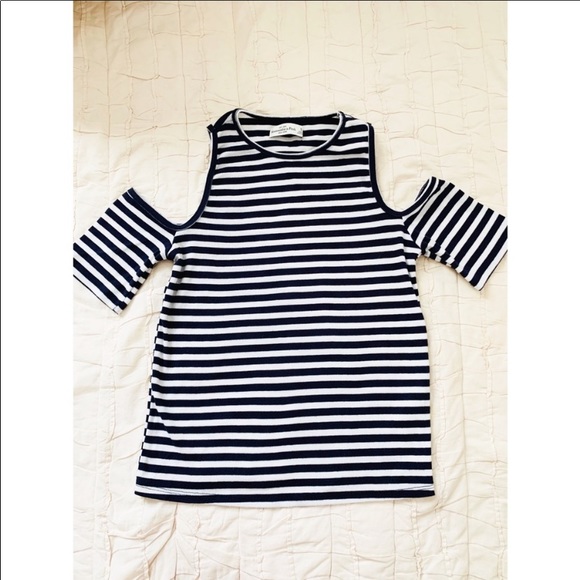 2 tops - Picture 5 of 5